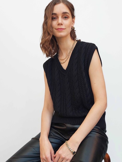 Int must meriinovillane vest