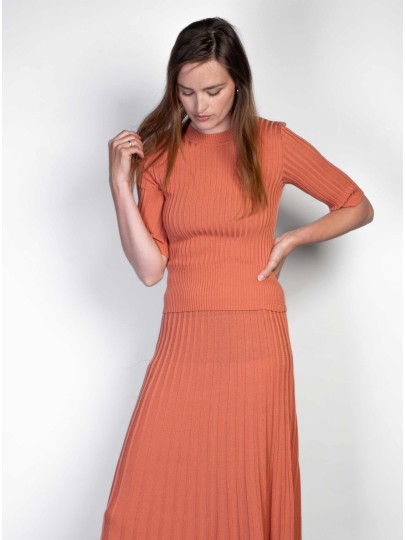 Mirty peach color sweater