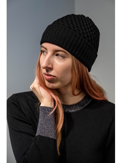 Taggy merino wool hat black